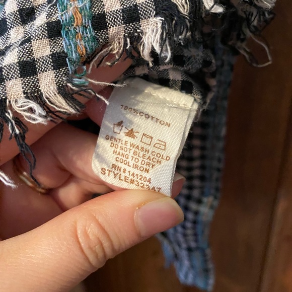 Hem & Thread Plaid Textured Shirt - Picture 5 of 5